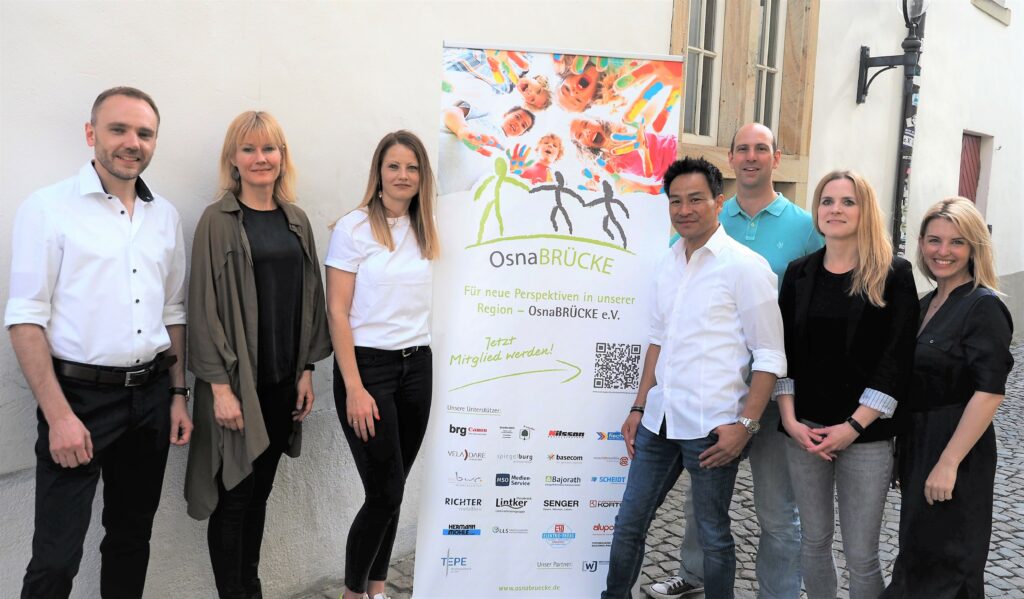 7 Personen, die den Vorstand der "Osnabrücke" bilden